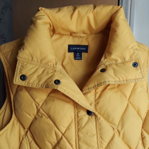 Womens Lands End Puffer Vest, Sz. Medium - Picture 3 of 3